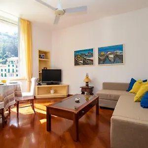 Julia By Portofinohomes Apartment